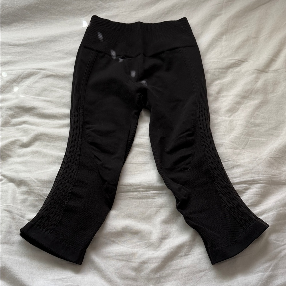 Lululemon Flow & Go Cropped Leggings